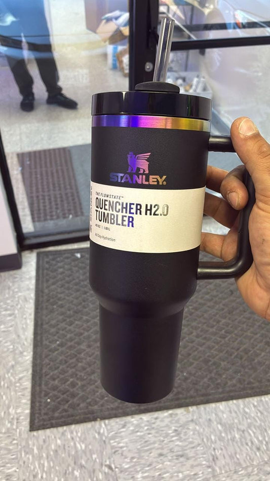 Stanley Quencher H2.0 FlowState Tumbler 40 oz / 1.18 L – Black