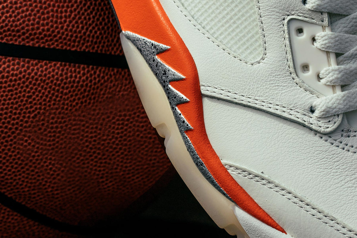 Air Jordan 5 Retro 'Shattered Backboard' - Sail/Orange Blaze/Metallic Silver