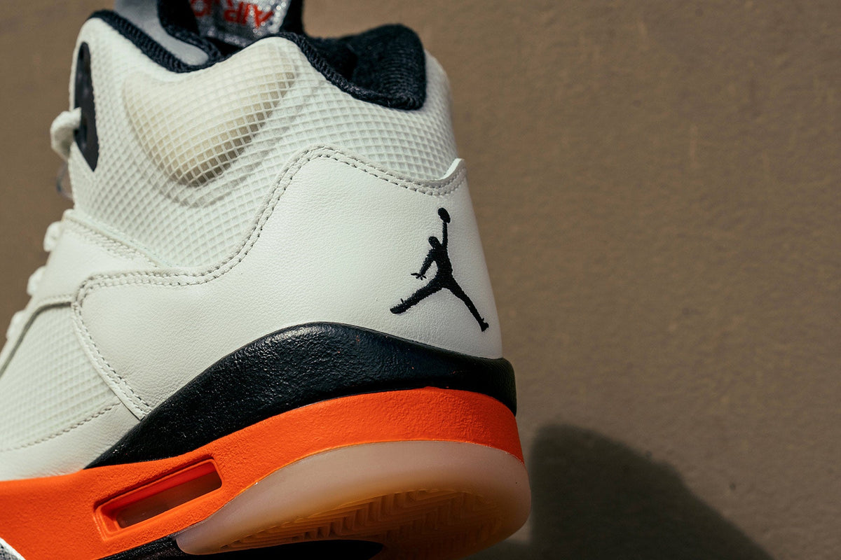 Air Jordan 5 Retro 'Shattered Backboard' - Sail/Orange Blaze/Metallic Silver