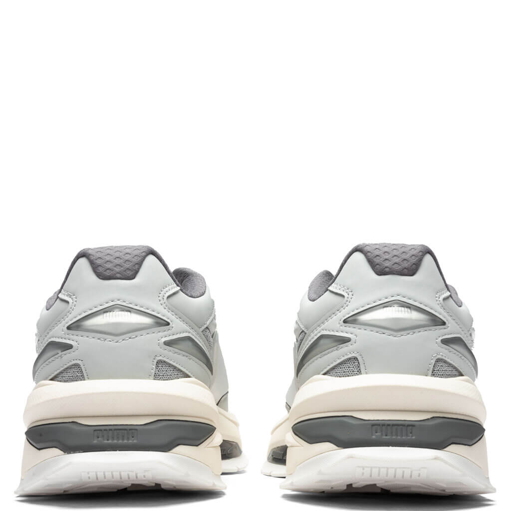 Nano Odyssey - Feather Grey/Cool Mid Grey